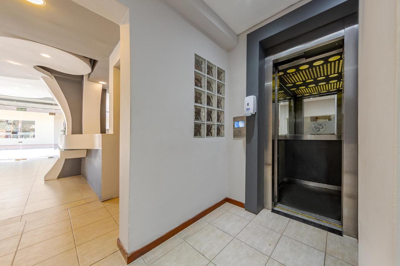 Hotel El Condado Villa Carlos Paz Buitenkant foto